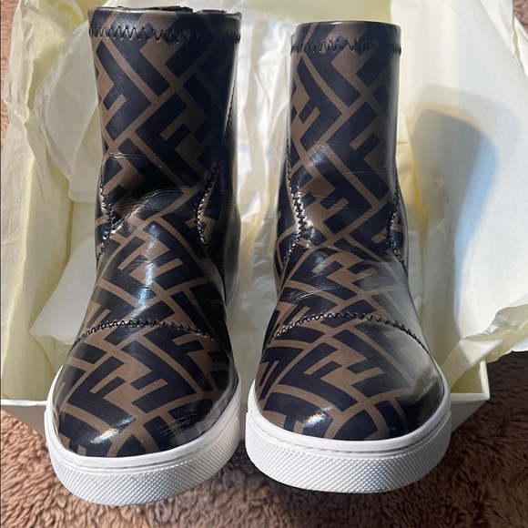 Fendi Kids BLA FENDI PATENT boots - Picture 6 of 10